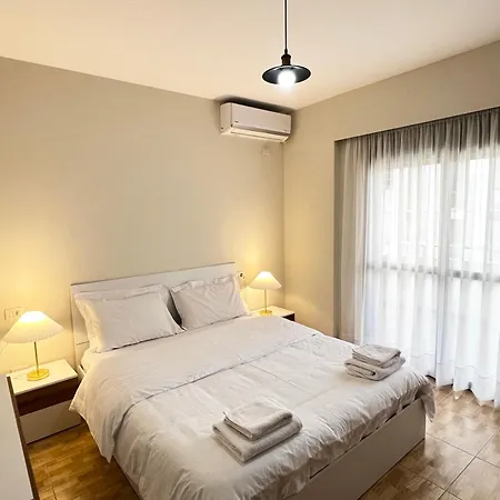 Rebeka's Apartment-myslym Shyri דירה